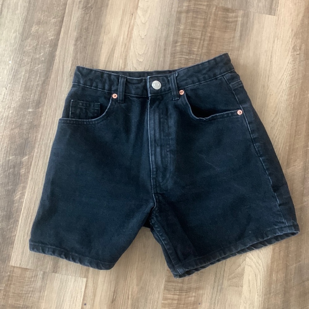 Zara 90’s shorts
